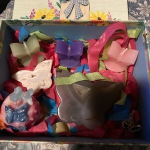 2 crystal Butterflies & candles set